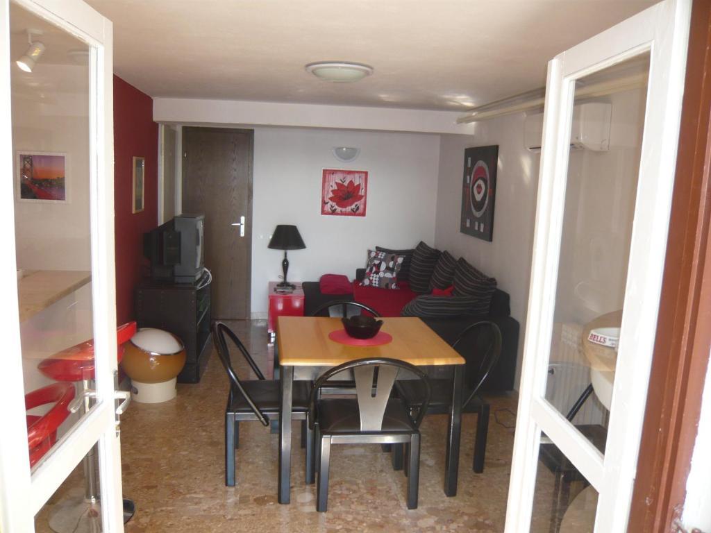 G&B Apartments Трогир Екстериор снимка