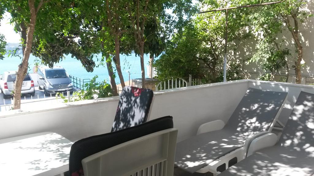 G&B Apartments Трогир Екстериор снимка